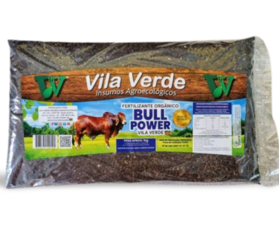 "Pacote refil de 1kg do Fertilizante Orgânico Bull Power da Vila Verde, ideal para nutrição eficaz das plantas."